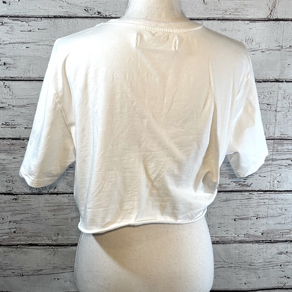 BLACK PYRAMID Crop Top White w Black Logo-Medium - Picture 2 of 2